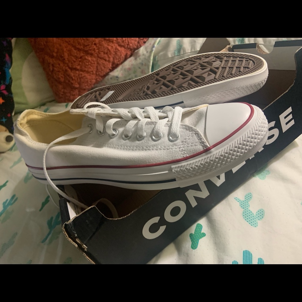 NWT White Converse Chuck Sneakers